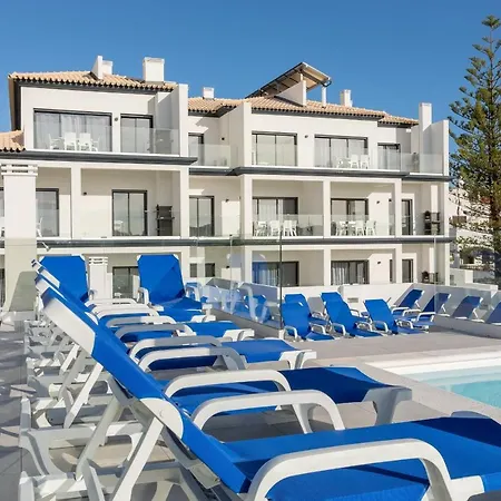 Correeira Luxury Residence T2 E - Albufeira, Pools, Wifi, Bbq, Beach شقة