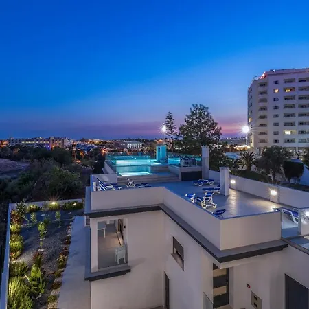 Correeira Luxury Residence T2 E - Albufeira, Pools, Wifi, Bbq, Beach * البوفيرا
